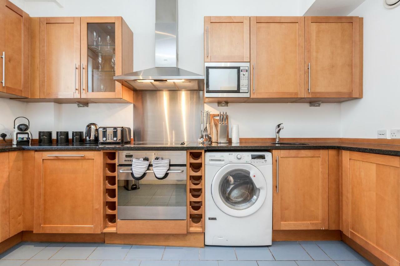 Outstanding Trafalgar Penthouse, Sleeps 8 London Exterior photo