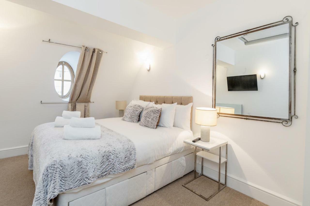 Outstanding Trafalgar Penthouse, Sleeps 8 London Exterior photo