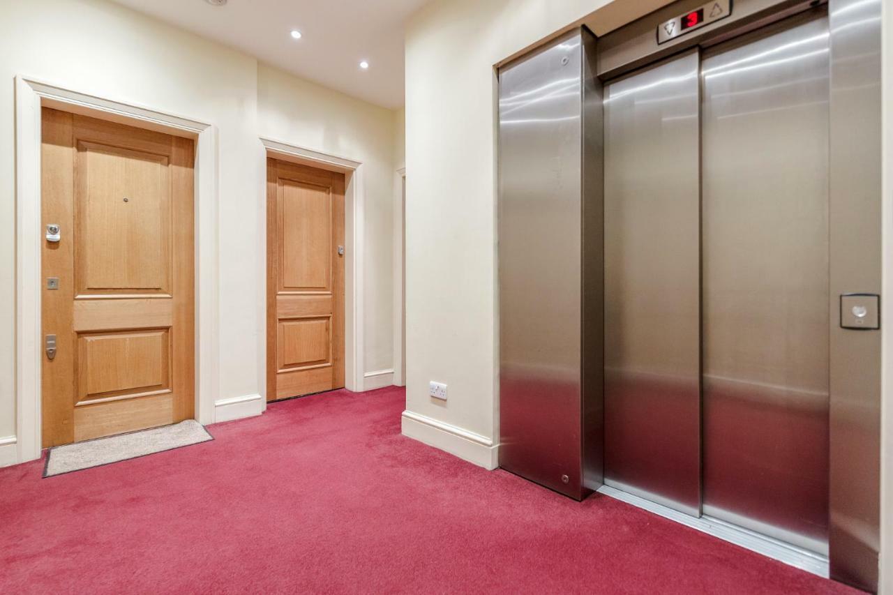 Outstanding Trafalgar Penthouse, Sleeps 8 London Exterior photo