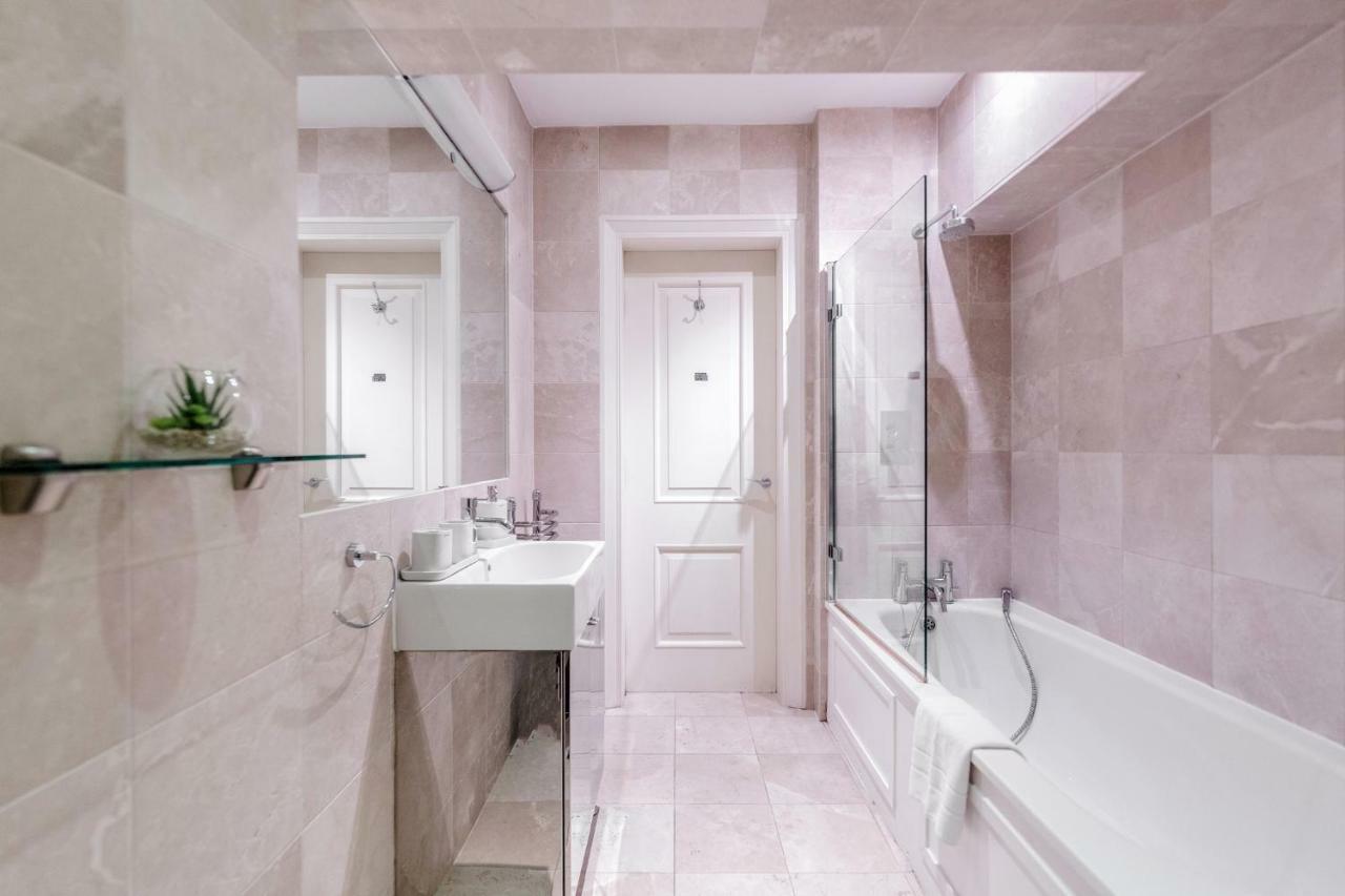 Outstanding Trafalgar Penthouse, Sleeps 8 London Exterior photo