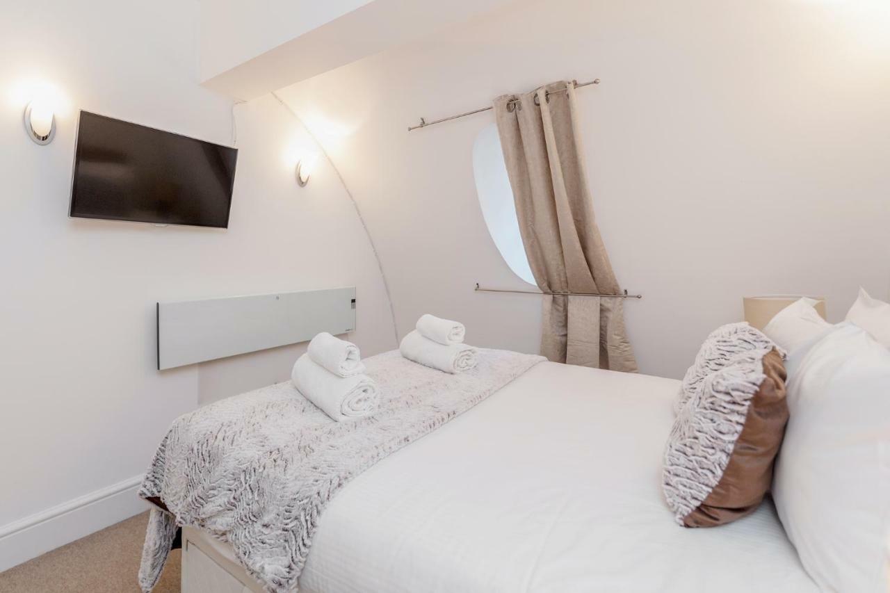 Outstanding Trafalgar Penthouse, Sleeps 8 London Exterior photo